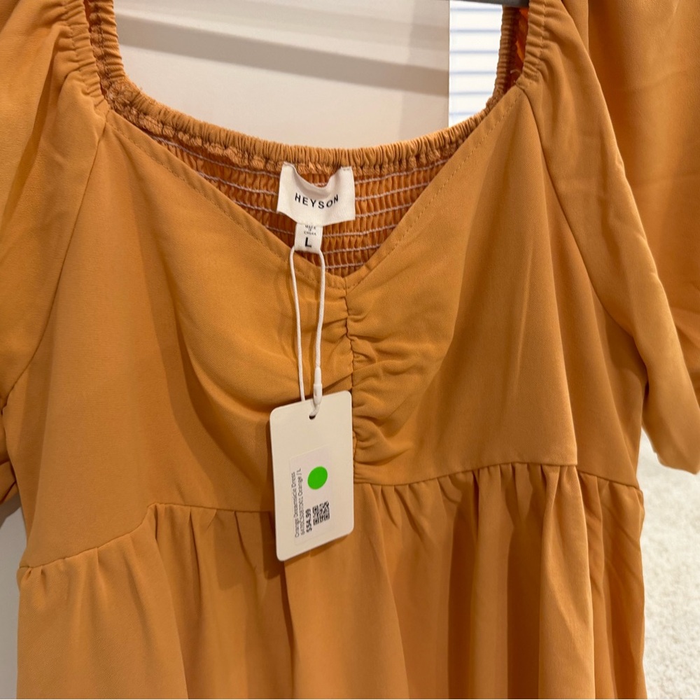 Elegant Orange Midi Dress - Picture 6 of 6